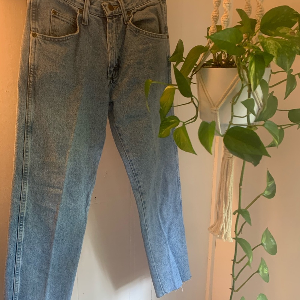 Straight Leg Raw Hem Jeans